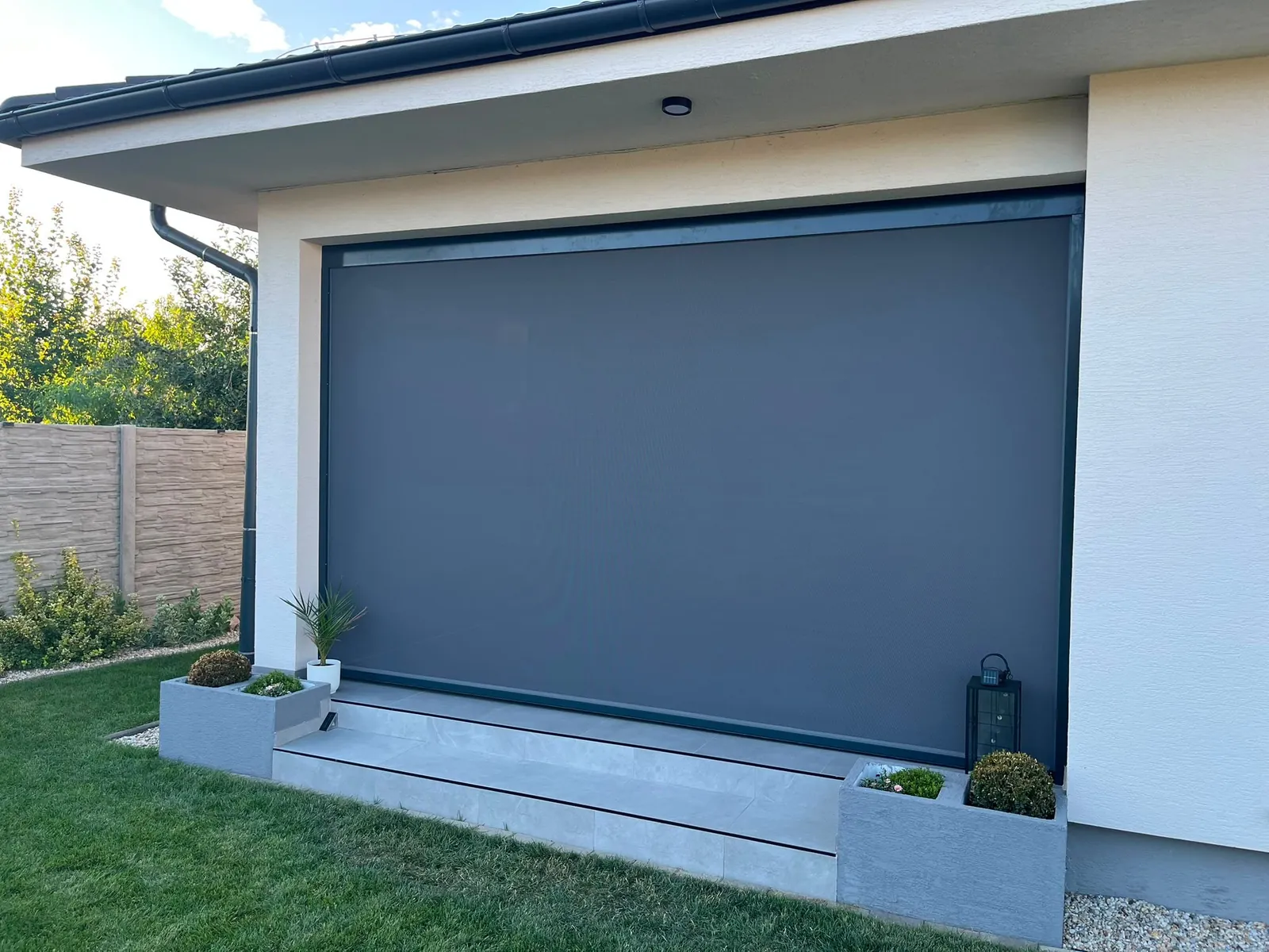 Zatiahnutý ZIP screen na terase
